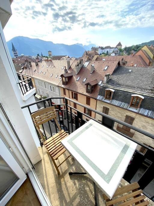 T3 De 73 M2 , Garage , Vue Montagnes Et Chateau Annecy Esterno foto
