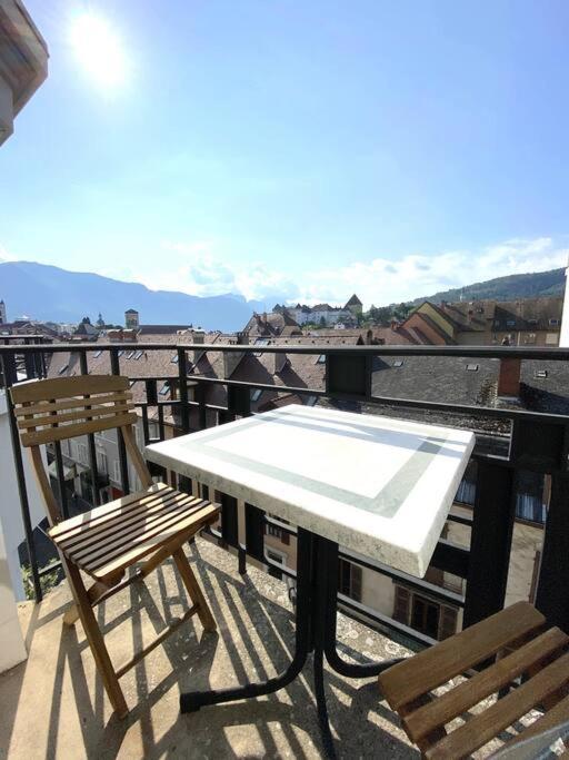 T3 De 73 M2 , Garage , Vue Montagnes Et Chateau Annecy Esterno foto