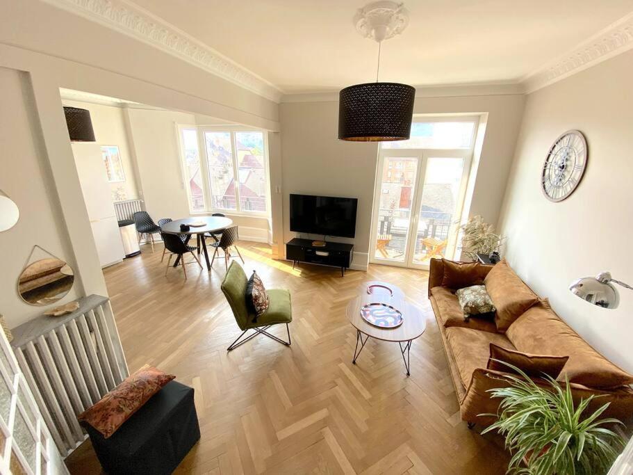 T3 De 73 M2 , Garage , Vue Montagnes Et Chateau Annecy Esterno foto